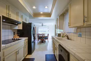 3324 Colonial Dr, Modesto, CA 95350 - Photo 10