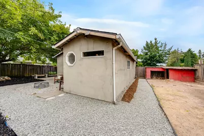 8880 Leue Avenue, Orangevale, CA 95662 - Photo 34