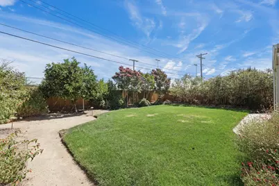 150 S Corinth Avenue, Lodi, CA 95242 - Photo 36