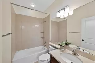 413 17th St, Sacramento, CA 95811 - Photo 32