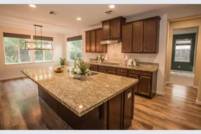 9924 Sintra Way, Elk Grove, CA 95757 - Photo 28