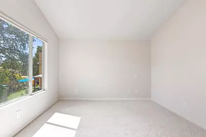 6814 Sandy Souza Way, Elk Grove, CA 95758 - Photo 32