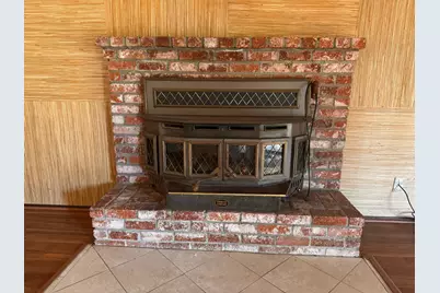 7064 Gloria Drive, Sacramento, CA 95831 - Photo 6