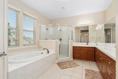 2454 Kaweah Avenue, Clovis, CA 93619 - Photo 36