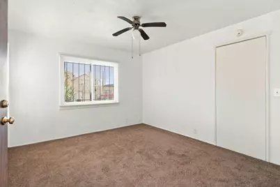 2590 Grove Avenue, Sacramento, CA 95815 - Photo 26