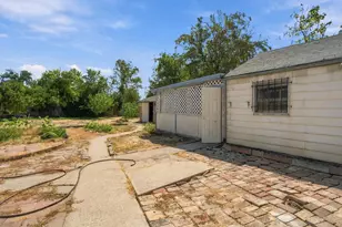 2590 Grove Ave, Sacramento, CA 95815 - Photo 40