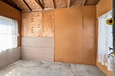 2590 Grove Avenue, Sacramento, CA 95815 - Photo 36