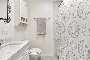 2590 Grove Ave, Sacramento, CA 95815 - Photo 16