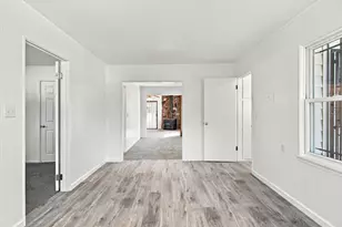 2590 Grove Ave, Sacramento, CA 95815 - Photo 12