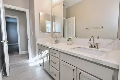 451 Hawkcrest Circle, Sacramento, CA 95835 - Photo 56
