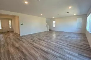 8747 Esperia Wy, Sacramento, CA 95828 - Photo 20