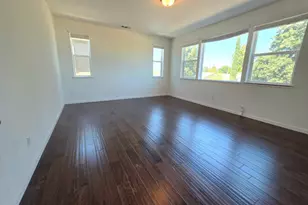 8747 Esperia Wy, Sacramento, CA 95828 - Photo 32