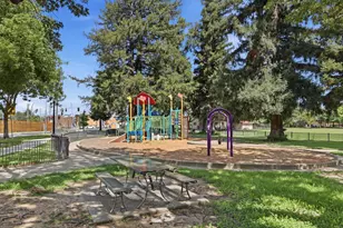 2165 Fairfield St, Sacramento, CA 95815 - Photo 48
