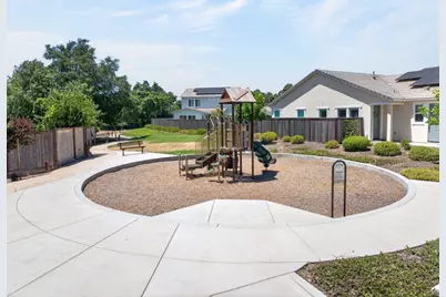 8311 Claret Street, Roseville, CA 95747 - Photo 26