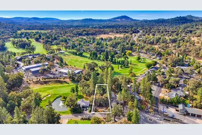 11329 Lake Wildwood Drive, Penn Valley, CA 95946 - Photo 2