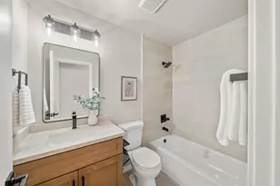 8159 Derbyshire Cir, Sacramento, CA 95828 - Photo 32