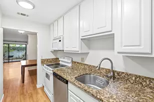 790 Woodside Ln, Sacramento, CA 95825 - Photo 12