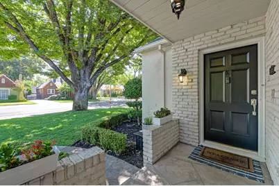 2732 14th St, Sacramento, CA 95818 - Photo 4