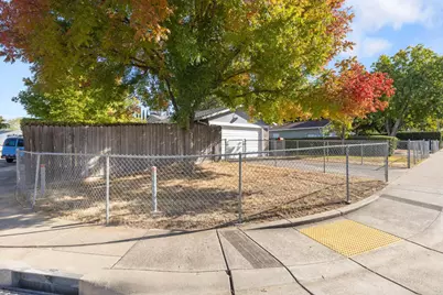 9329 Henley Way, Sacramento, CA 95826 - Photo 4