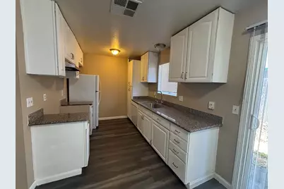 2958 Malvern Court, Stockton, CA 95207 - Photo 6
