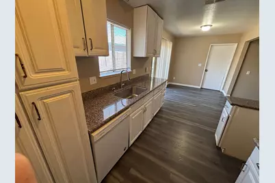 2958 Malvern Court, Stockton, CA 95207 - Photo 8