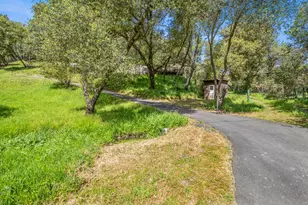 16315 Mt Whitney Dr, Fiddletown, CA 95629 - Photo 2