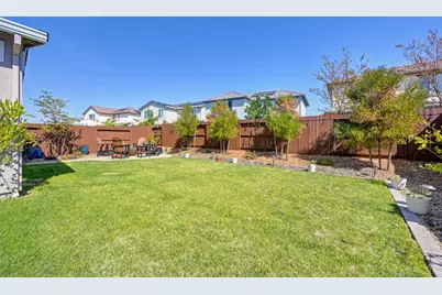 5017 Marshmallow Drive, Roseville, CA 95747 - Photo 20