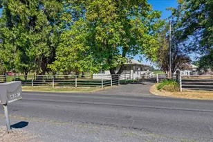 4301 Lone Tree Rd, Oakdale, CA 95361 - Photo 2