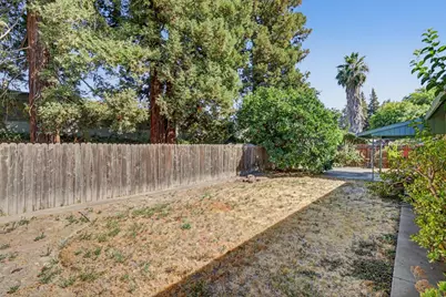 7077 Reichmuth Way, Sacramento, CA 95831 - Photo 40