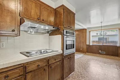 7077 Reichmuth Way, Sacramento, CA 95831 - Photo 14