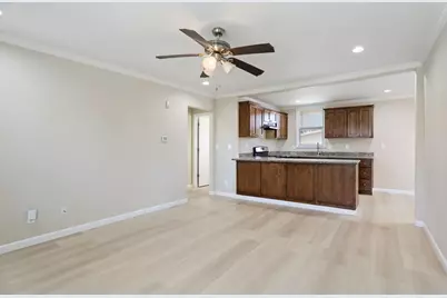 1543 Country Club Boulevard, Stockton, CA 95204 - Photo 8