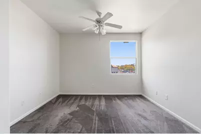 5201 Laguna Oaks Drive #14, Elk Grove, CA 95758 - Photo 18