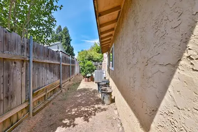 10220 Rockingham Drive, Sacramento, CA 95827 - Photo 36