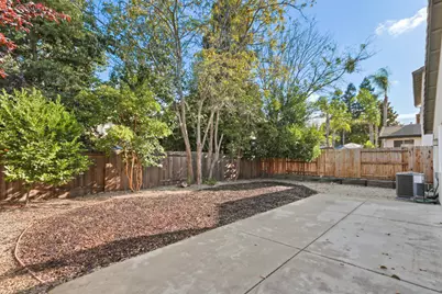2011 Cobble Hills, Rocklin, CA 95765 - Photo 2
