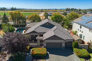 236 Preakness Cir, Manteca, CA 95337 - Photo 2