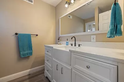 6959 N Pershing Avenue, Stockton, CA 95207 - Photo 32
