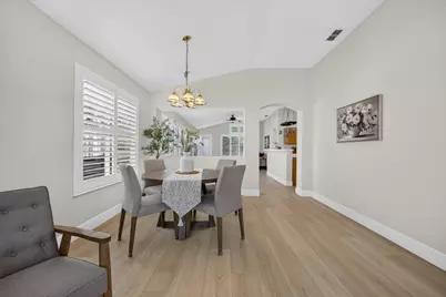 10083 Teddington Way, Elk Grove, CA 95624 - Photo 12