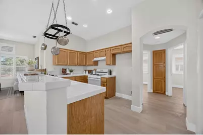 10083 Teddington Way, Elk Grove, CA 95624 - Photo 4