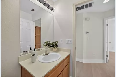 10083 Teddington Way, Elk Grove, CA 95624 - Photo 30