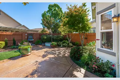 2009 Thorncroft Lane, Roseville, CA 95747 - Photo 42