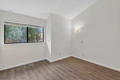 7264 Riverwind Way, Sacramento, CA 95831 - Photo 16