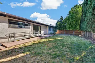 7264 Riverwind Way, Sacramento, CA 95831 - Photo 22