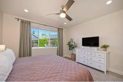 9657 Webb Street, Elk Grove, CA 95624 - Photo 20