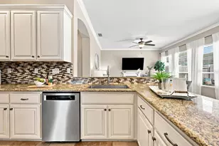 2025 San Esteban Cir, Roseville, CA 95747 - Photo 14