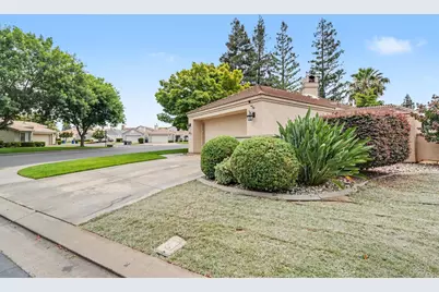 4221 Copper Creek Drive, Modesto, CA 95355 - Photo 2