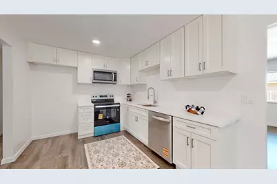2501 Bahia Way, Modesto, CA 95355 - Photo 2