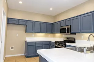 8872 Mannington St, Elk Grove, CA 95758 - Photo 16