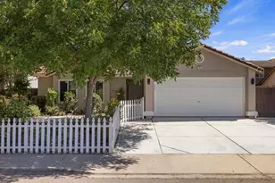 379 Shalako Dr, Oakdale, CA 95361 - Photo 1
