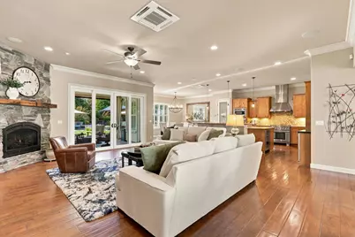 8635 Ashbury Court, Roseville, CA 95747 - Photo 14