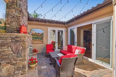 8635 Ashbury Court, Roseville, CA 95747 - Photo 10